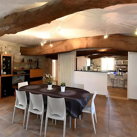 Mas De Charme Sur Durance Holiday home *